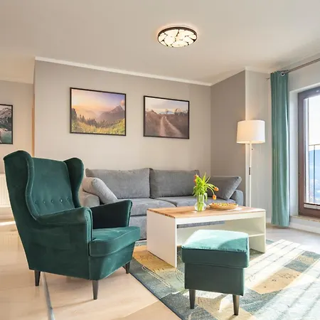 Karkonosky - Gorny Widok * شكلارسكا بوريبا