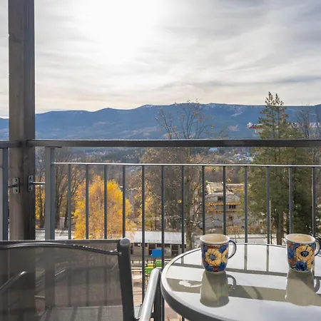 Karkonosky - Gorny Widok * شكلارسكا بوريبا